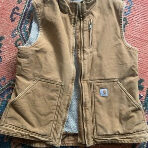 Carhartt Sherpa-Lined Canvas Vest, Women’s Medium. Carhartt Brown, like new.